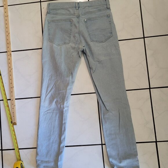 H&M  Men' Slim Fit Light Wash Denim Jeans 29/32 - Picture 2 of 8